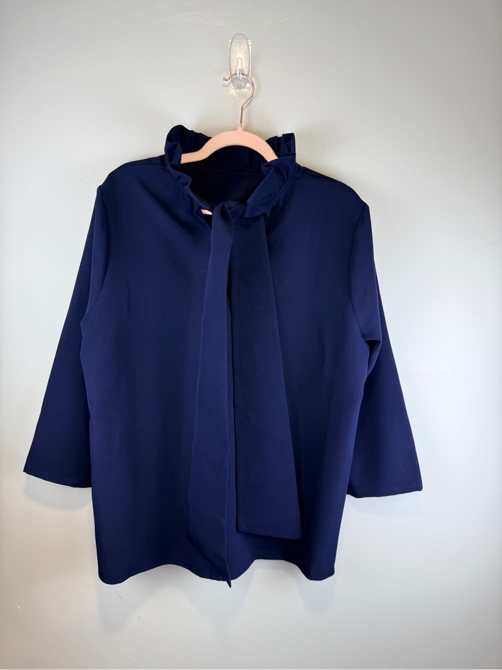 Tuckernuck Navy Ruffle Neck Bow Back Blouse Top NWT Size XXL Elegant Chic - Picture 7 of 13
